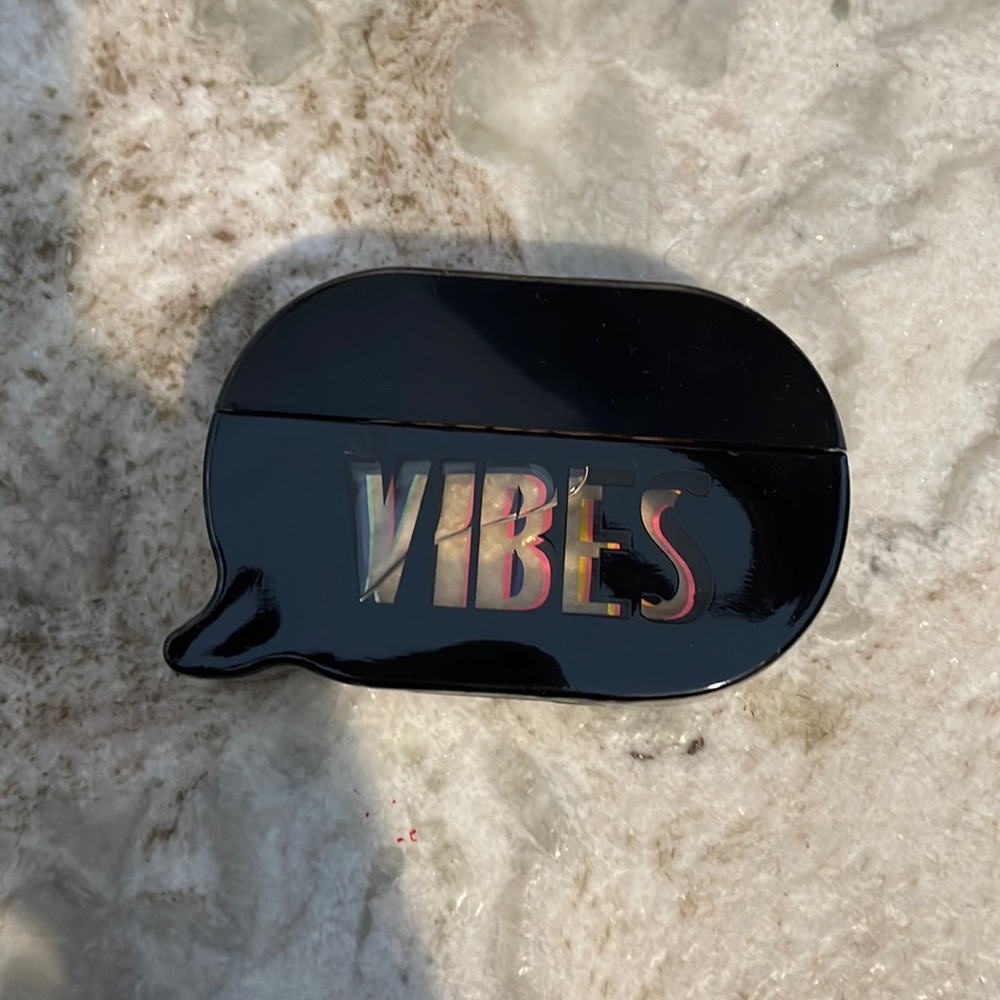 Vibes KKW perfume